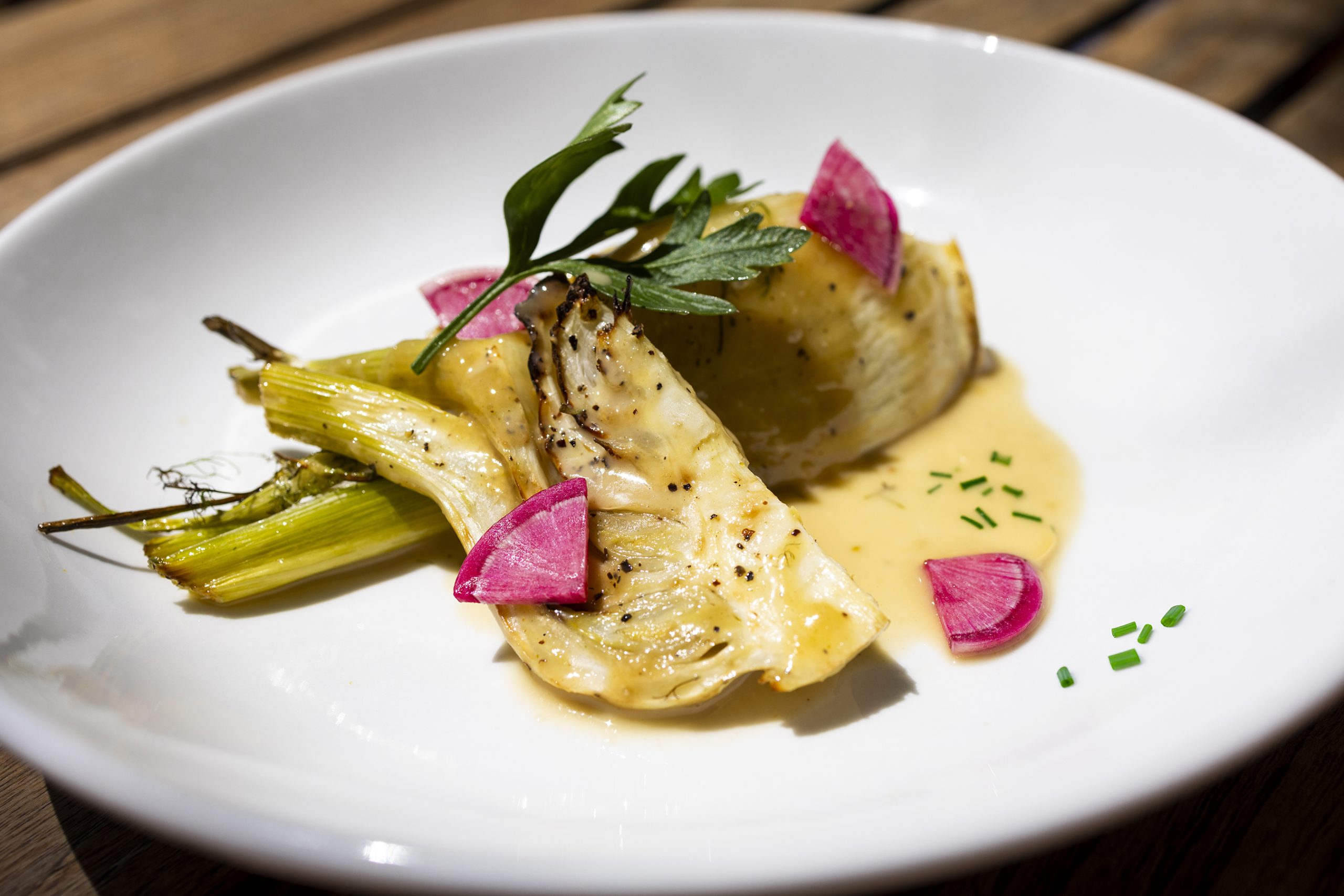 Tres Estrellas Roasted Fennel with Lemon-Garlic Tahini Sauce